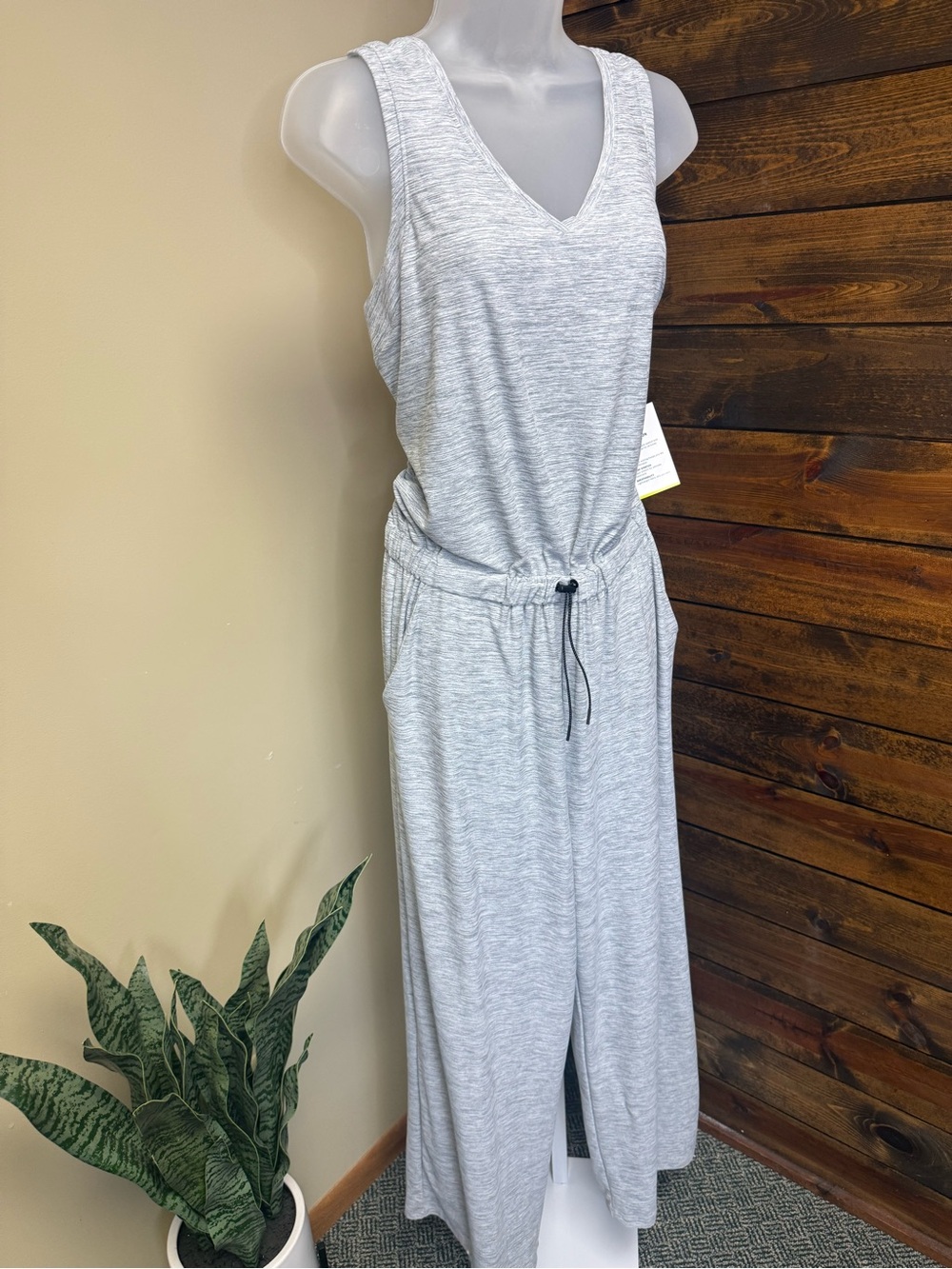 Old Navy Active Breathe on Light Gray Sleeveless Drawstring Jumpsuit Size M Tall